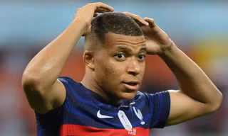 Lý do thực sự khiến Mbappe suýt chia tay ĐT Pháp ở tuổi 22 