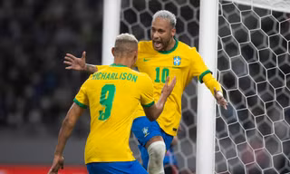 Neymar ghi bàn, Brazil nhọc nhằn đánh bại Nhật Bản 