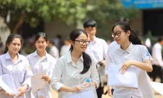 Hà Nội hướng dẫn chuyển trường cho học sinh cấp 3