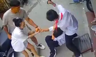 Hé lộ nguyên nhân nam sinh bị nữ giáo viên cùng nhiều người lớn đánh hội đồng
