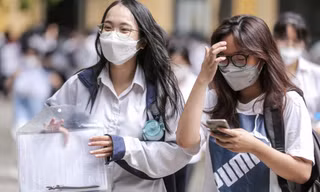 Điểm sàn vào Trường ĐH Kinh tế là 23,5, điểm chuẩn năm nay sẽ thế nào?