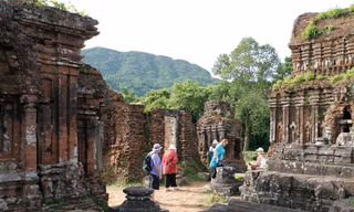 Di sản Thế giới Mỹ Sơn nằm trong dự án Phát triển du lịch bền vững của UNESCO. Ảnh: Hồng Vĩnh