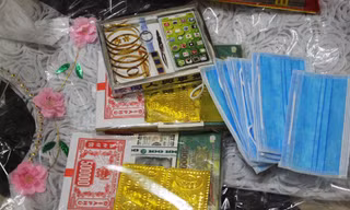Ý tưởng 'lạ' về việc gửi khẩu trang cho cõi âm chống COVID-19 trong tháng cô hồn