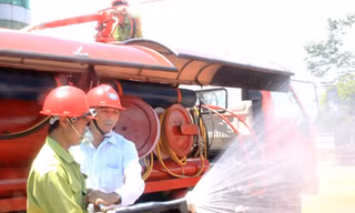 Xe chữa cháy tự hành độc nhất vô nhị