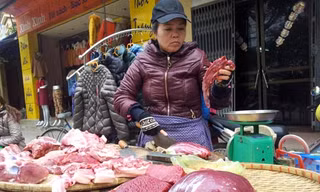 Chợ ế, giá thực phẩm giảm