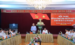 Toàn cảnh buổi làm việc của Bộ trưởng Công an với Tỉnh ủy Nam Định.