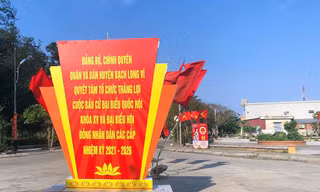 Toàn cảnh quảng trường huyện đảo Bạch Long Vỹ.