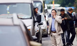 Khai hội Yên Tử: Giao thông kẹt cứng, tê liệt hàng km
