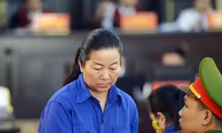 Bị cáo Cầm Thị Bun Sọn tại tòa.
