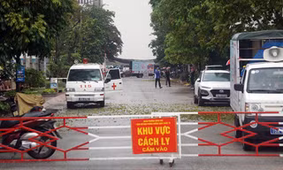 Lực lượng chức năng TP Hải Phòng tổ chức phong tỏa khu vực liên quan ca bệnh. Ảnh: Tư liệu