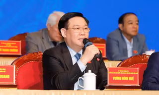 Buổi tiếp xúc cử tri đặc biệt với công nhân, người lao động 