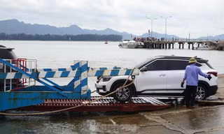 Hải Phòng mở tuyến buýt công cộng, hạn chế ôtô qua phà ra Cát Bà dịp nghỉ lễ
