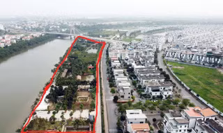 Bí thư Hải Phòng ra 'tối hậu thư' xử lý loạt công trình trái phép ngoài đê sông Lạch Tray