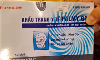 Phớt lờ lệnh cấm, nhiều tiệm thuốc vẫn 'chặt chém' giá khẩu trang
