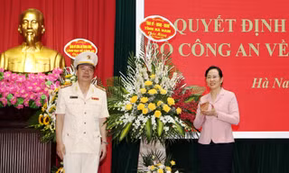 Đại tá Nguyễn Văn Trung trong buổi nhận quyết định bổ nhiệm làm Cục trưởng CSGT.