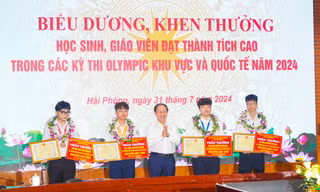 Hải Phòng chi 2,7 tỷ đồng thưởng học sinh đạt giải Olympic khu vực và quốc tế 