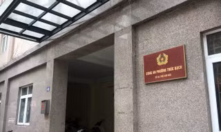 Trụ sở Công an phường Trúc Bạch.