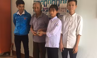 Nhặt được 14 triệu đồng, hai học sinh THPT tìm người trả lại