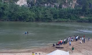 Rủ nhau tắm sông, 3 học sinh đuối nước