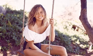 Dáng vóc siêu quyến rũ của nàng mẫu Mỹ Chrissy Teigen