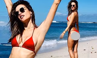 Alessandra Ambrosio tung tăng bikini ở Mexico