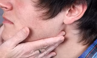 Tưởng cảm cúm hóa ra ung thư vòm họng