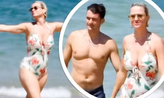 Nghỉ mát với người tình, Katy Perry diện áo tắm quyến rũ mê mẩn