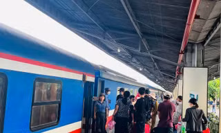 Thêm tàu đến các địa điểm du lịch trong dịp hè 2023