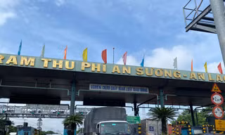 Ba trạm thí điểm cân tự động xử lý xe quá tải 24/24h ở TPHCM