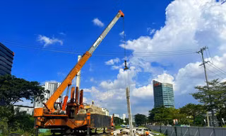 Ngổn ngang công trình hầm chui 830 tỷ đồng ở khu Nam TPHCM 