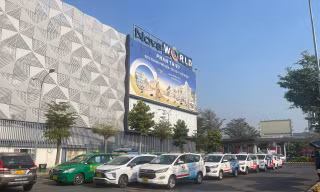 Dừng phương án thu phí mới với taxi tại sân bay Tân Sơn Nhất