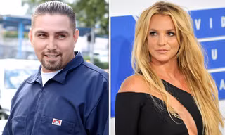 Britney Spears giẫm lên vết xe đổ
