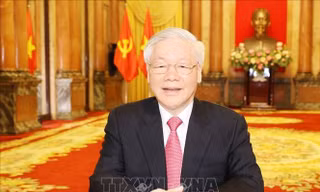 Trao Huân chương Sao vàng tặng Tổng Bí thư Nguyễn Phú Trọng