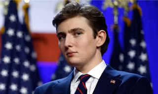 Barron Trump thông minh hơn nhóm chiến dịch tranh cử của bà Harris