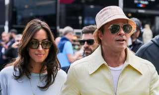Brad Pitt công khai bạn gái