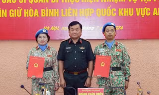 Bản tin 8H: Chủ tịch nước cử hai sĩ quan làm nhiệm vụ gìn giữ hòa bình