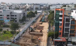 Dỡ tường bao hơn 30 năm, mở đường vào Tân Sơn Nhất rộng gấp 8 lần