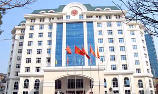 Trụ sở hoành tráng mới đưa vào sử dụng của Tổng cục Thuế tại phố Lò Đúc, Hà Nội.