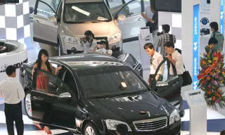 Bộ Tài chính bỏ đề xuất miễn thuế tiêu thụ đặc biệt cho phần linh kiện ô tô sản xuất trong nước.