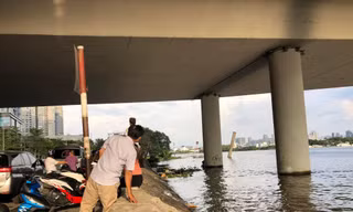 Tìm nam thanh niên nhảy sông, bất ngờ phát hiện thi thể phụ nữ 