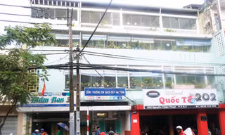 Trường lớp xập xệ, cô trò thiệt thòi