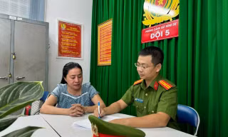 Cơ trưởng và người tình điều hành đường dây bán dâm cao cấp ra sao? 