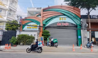 Hai công nhân tử vong nghi bị điện giật khi thi công công trình thoát nước ở TPHCM 