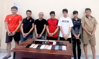 Bắt băng trộm cắp hoành hành trong công viên ở TPHCM 