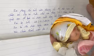 Bé gái sơ sinh bị bỏ rơi tại cây xăng kèm tâm thư