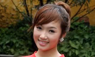 Á khôi Imiss Trần Thị Nga xứng mặt con gái xứ Tuyên