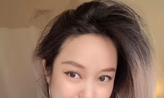 Mi Vân, Vân Hugo và các hot girl đời đầu có cuộc sống biến cố