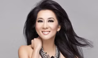 Showbiz 4/7: MC Kỳ Duyên kiếm tiền để thuê 2 y tá đẹp trai lúc về già