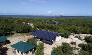 Nhà máy biến nước biển thành 75.000 lít nước uống mỗi ngày