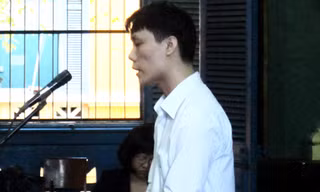Đâm chết anh rể cũ vì bênh mẹ